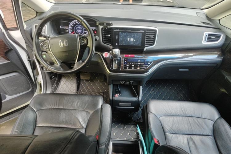 Used Honda Odyssey 2018 2.4L Smart Edition Center Console
