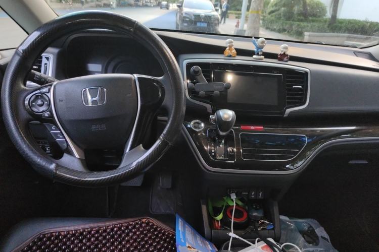 Used Honda Odyssey 2018 2.4L Luxury Edition Center Console