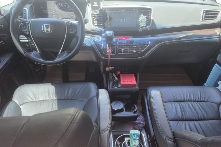 Used Honda Odyssey 2018 2.4L Smart Edition Center Console