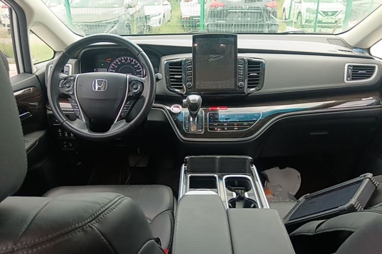 Used Honda Odyssey 2018 2.4L Prestige Edition Center Console