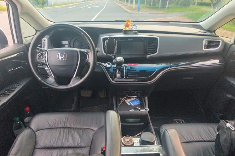 Used Honda Odyssey 2018 2.4L Luxury Edition Center Console