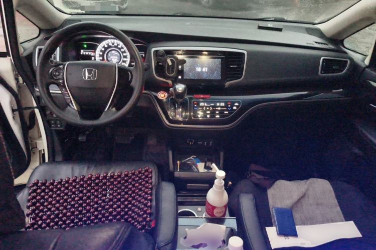 Used Honda Odyssey 2018 2.4L Luxury Edition Center Console