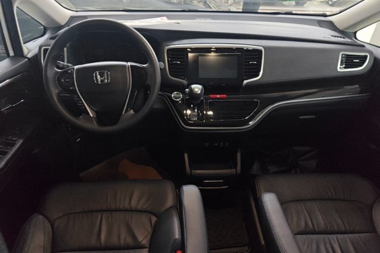 Used Honda Odyssey 2018 2.4L Luxury Edition Center Console