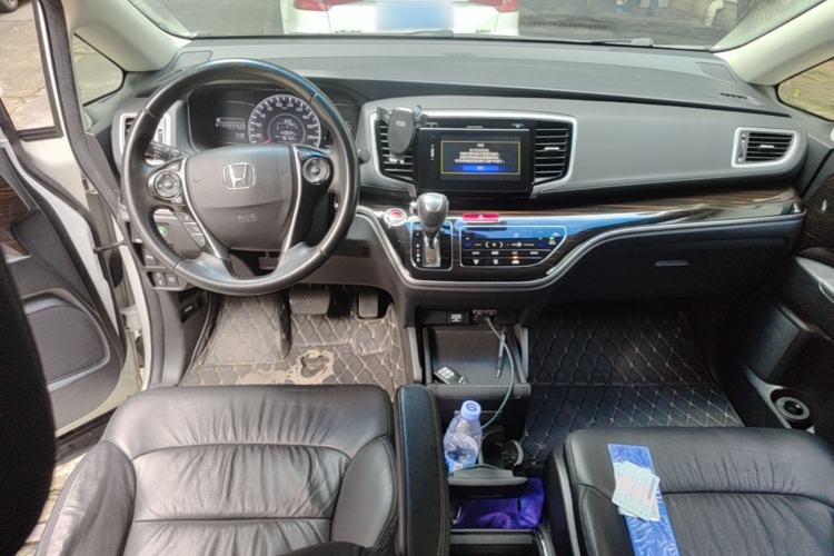Used Honda Odyssey 2018 2.4L Smart Edition Center Console