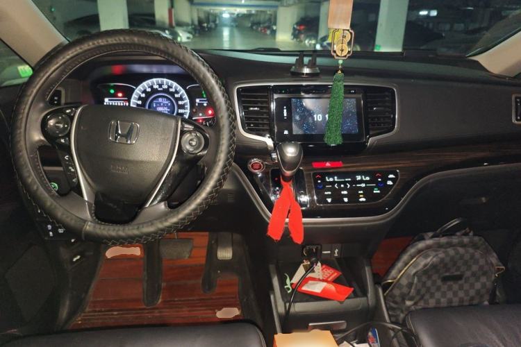 Used Honda Odyssey 2018 2.4L Smart Edition Center Console