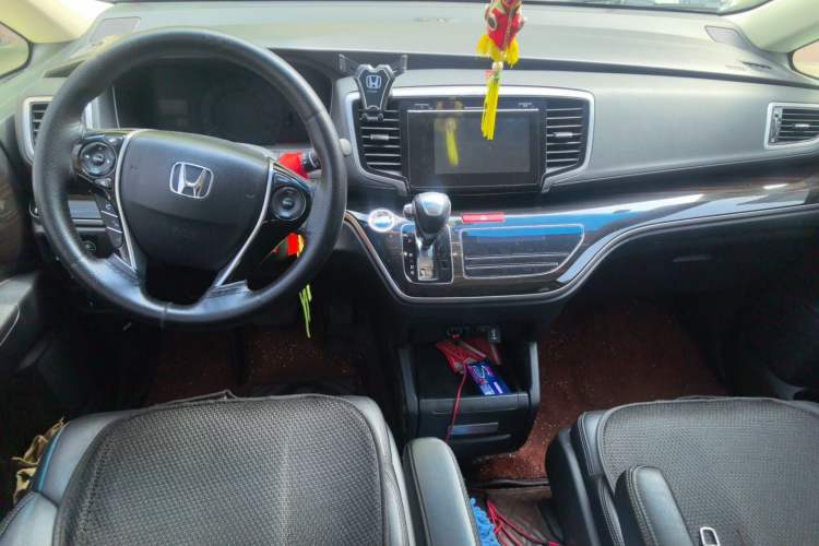 Used Honda Odyssey 2018 2.4L Smart Edition Center Console