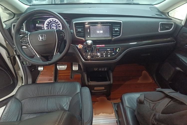 Used Honda Odyssey 2018 2.4L Luxury Edition Center Console
