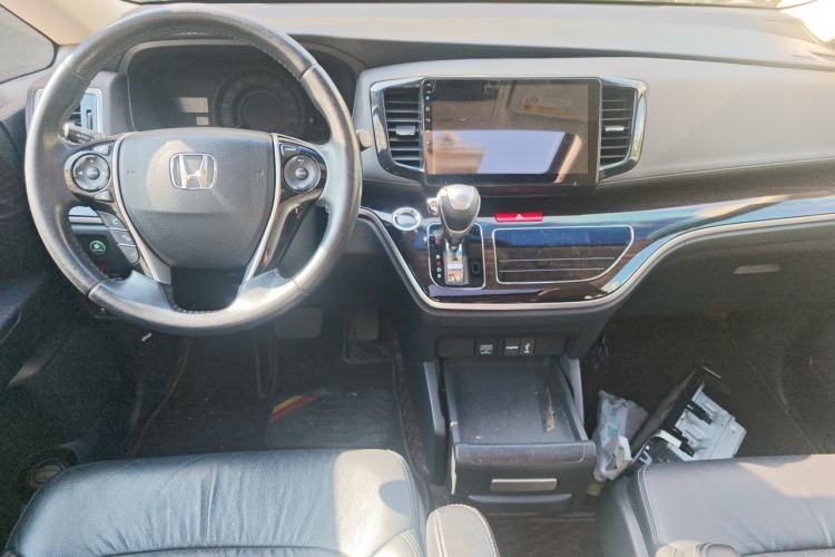 Used Honda Odyssey 2018 2.4L Smart Edition Center Console