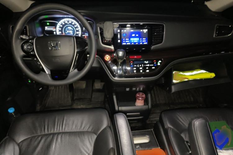 Used Honda Odyssey 2018 2.4L Luxury Edition Center Console