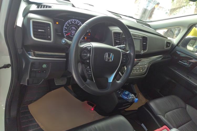 Used Honda Odyssey 2018 2.4L Smart Edition Center Console
