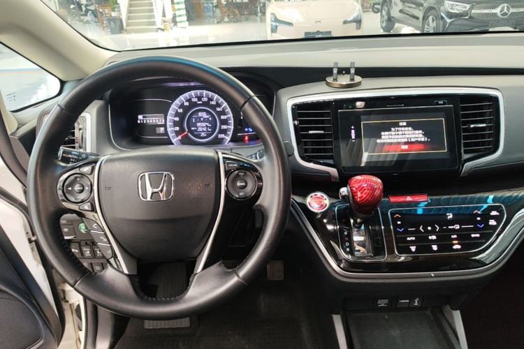 Used Honda Odyssey 2018 2.4L Smart Edition Center Console