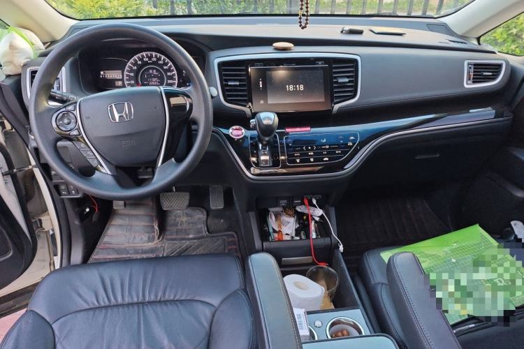 Used Honda Odyssey 2018 2.4L Luxury Edition Center Console