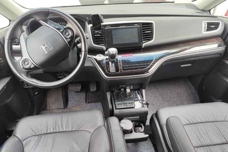 Used Honda Odyssey 2018 2.4L Smart Edition Center Console