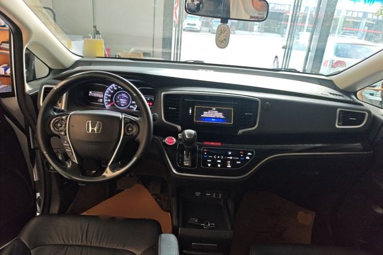 Used Honda Odyssey 2018 2.4L Luxury Edition Center Console
