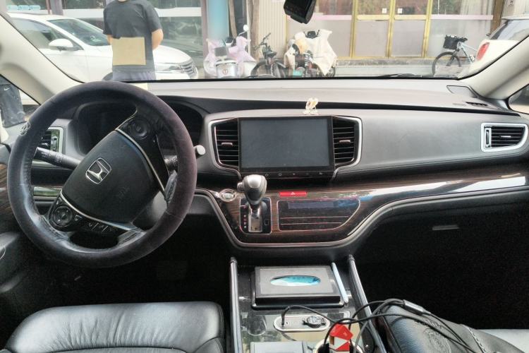 Used Honda Odyssey 2018 2.4L Smart Edition Center Console