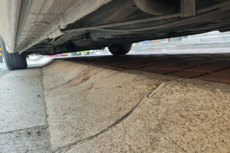 Used Honda Odyssey 2018 2.4L Luxury Edition Chassis Rear Left