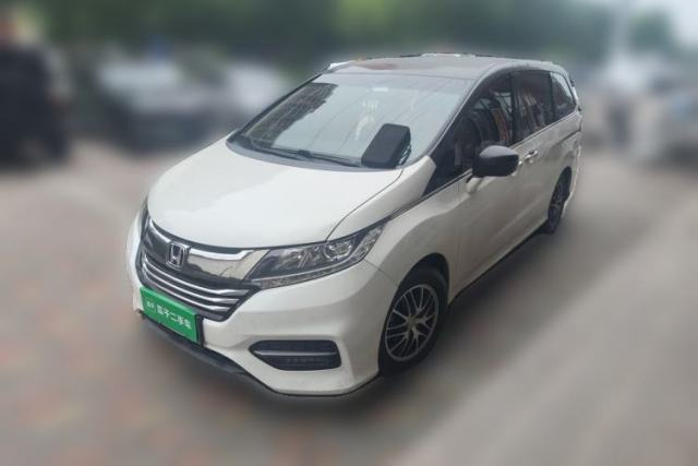 Ojetý Honda Odyssey 2018 2.4L Comfort Version