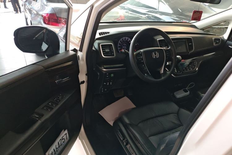 Used Honda Odyssey 2018 2.4L Smart Edition Driver Seat