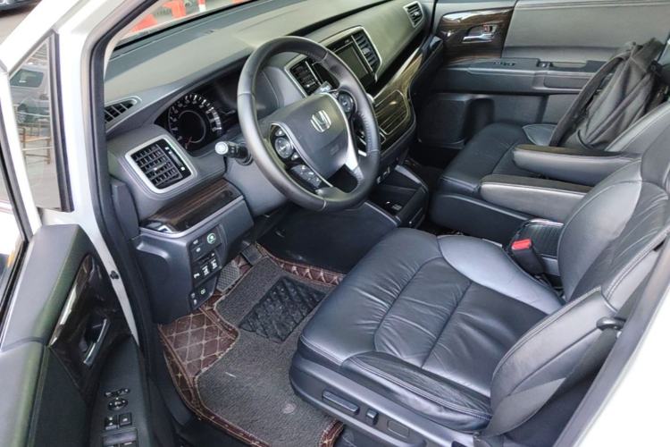 Used Honda Odyssey 2018 2.4L Smart Edition Driver Seat