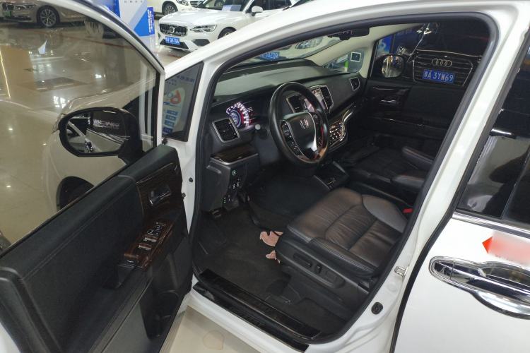 Used Honda Odyssey 2018 2.4L Luxury Edition Driver Seat