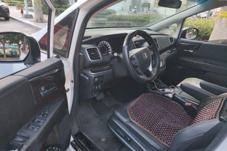 Used Honda Odyssey 2018 2.4L Luxury Edition Driver Seat