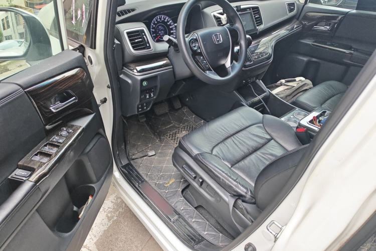 Used Honda Odyssey 2018 2.4L Luxury Edition Driver Seat
