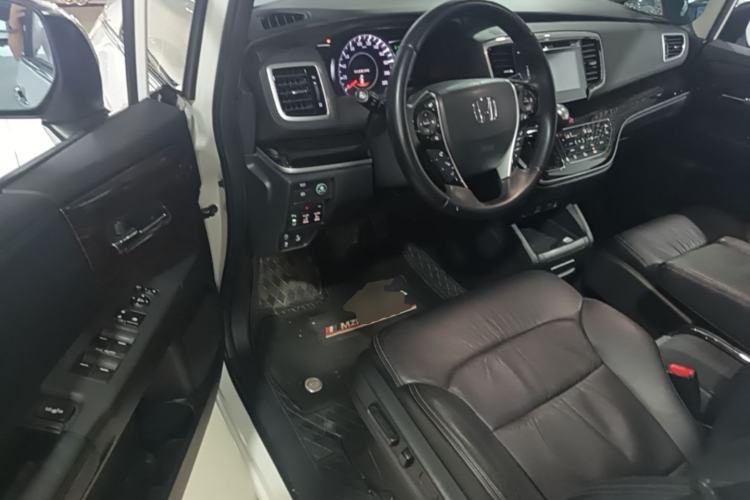 Used Honda Odyssey 2018 2.4L Supreme Edition Driver Seat