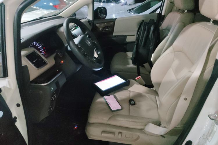 Used Honda Odyssey 2018 2.4L Luxury Edition Driver Seat