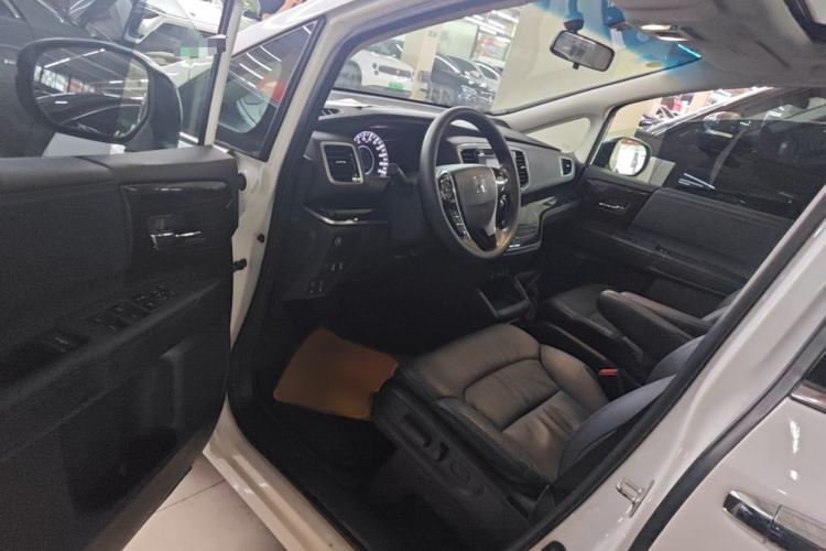 Used Honda Odyssey 2018 2.4L Luxury Edition Driver Seat