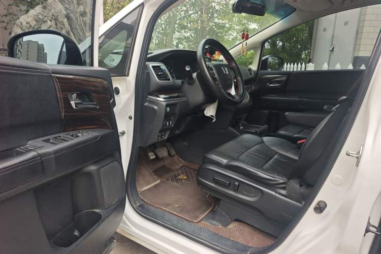 Used Honda Odyssey 2018 2.4L Luxury Edition Driver Seat