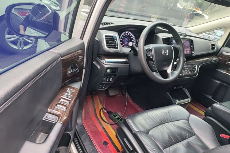 Used Honda Odyssey 2018 2.4L Luxury Edition Driver Seat