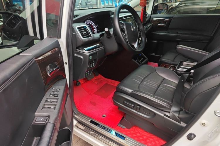 Used Honda Odyssey 2018 2.4L Luxury Edition Driver Seat