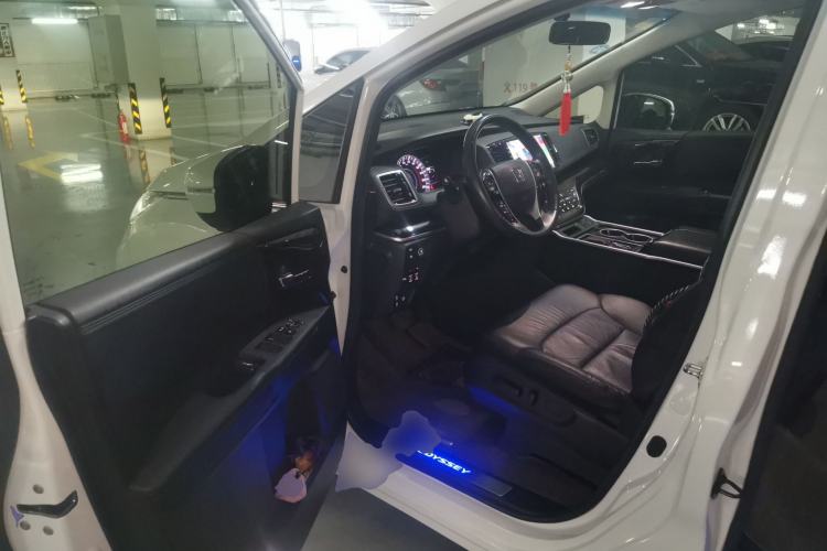 Used Honda Odyssey 2018 2.4L Smart Edition Driver Seat