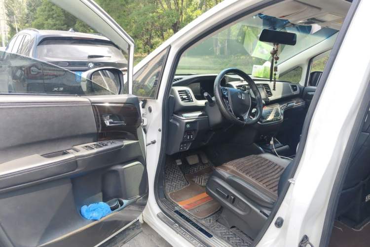 Used Honda Odyssey 2018 2.4L Luxury Edition Driver Seat