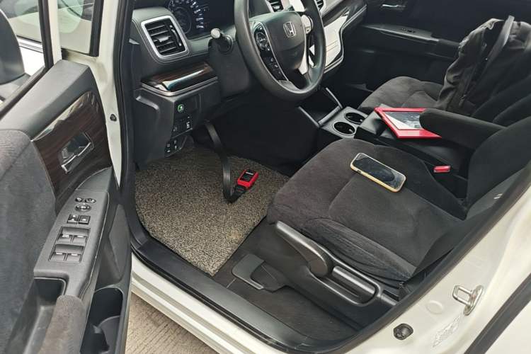 Used Honda Odyssey 2018 2.4L Comfort Version Driver Seat