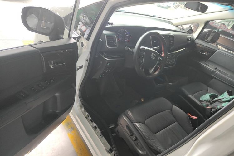 Used Honda Odyssey 2018 2.4L Luxury Edition Driver Seat