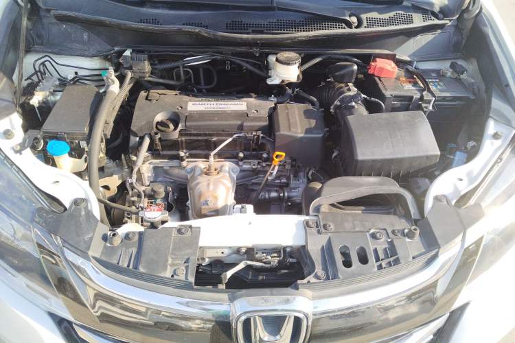 Used Honda Odyssey 2018 2.4L Luxury Edition Engine Bay