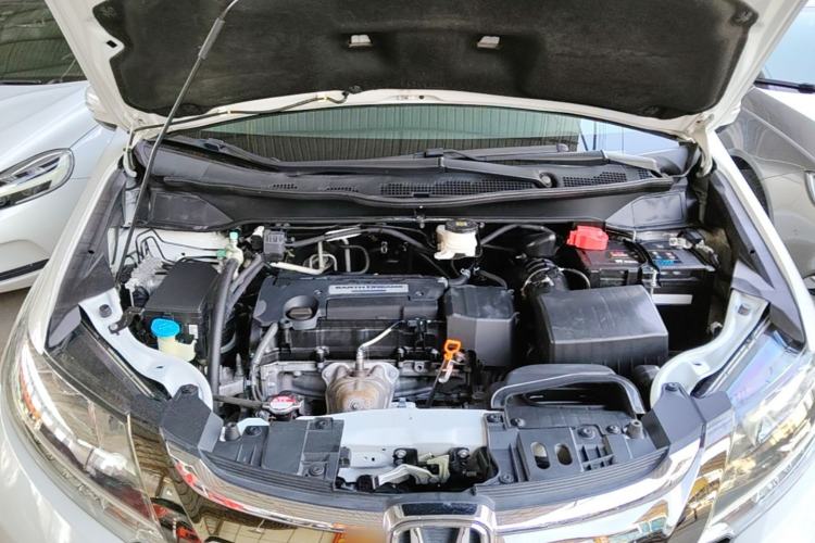 Used Honda Odyssey 2018 2.4L Smart Edition Engine Bay