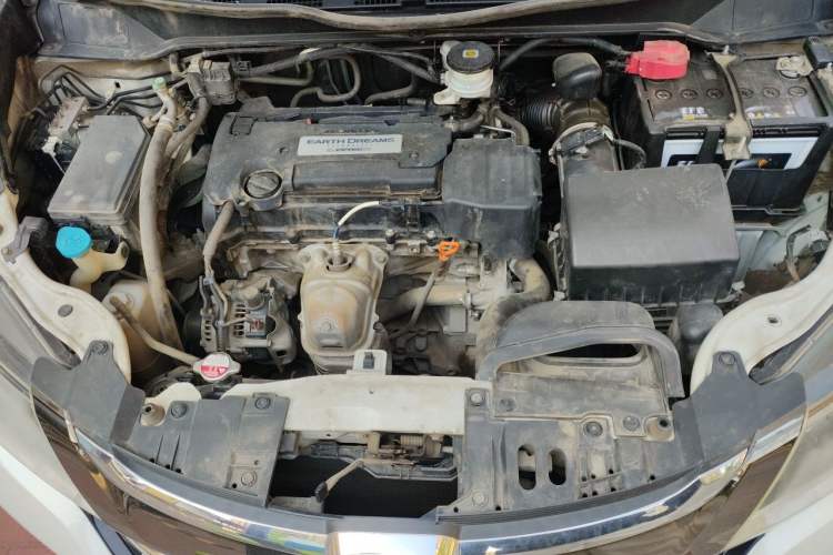 Used Honda Odyssey 2018 2.4L Luxury Edition Engine Bay