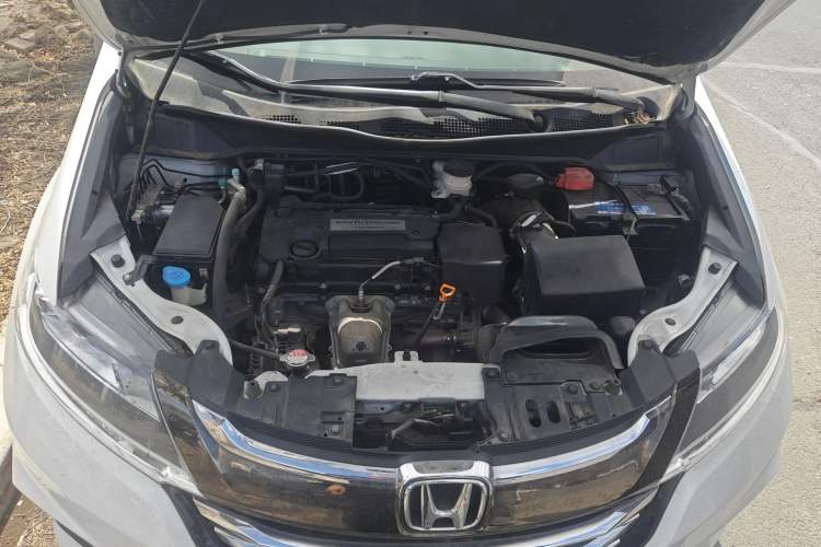 Used Honda Odyssey 2018 2.4L Smart Edition Engine Bay