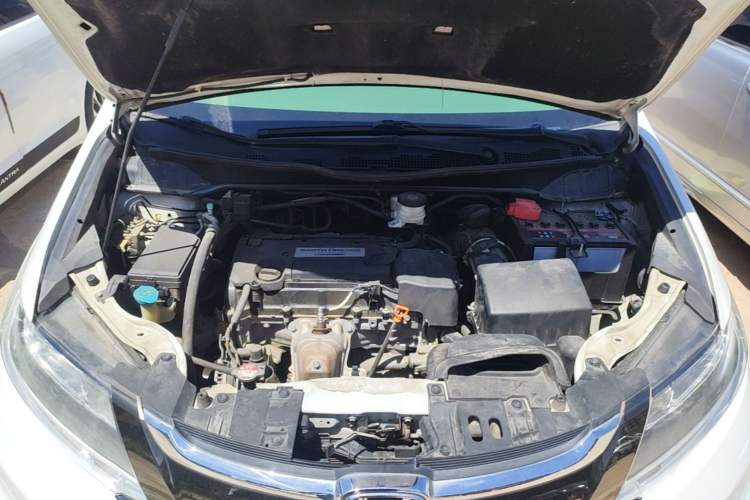 Used Honda Odyssey 2018 2.4L Luxury Edition Engine Bay