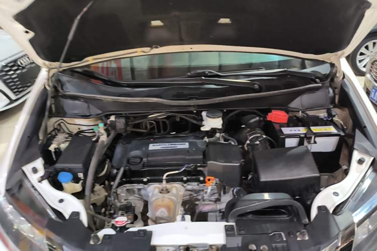 Used Honda Odyssey 2018 2.4L Luxury Edition Engine Bay