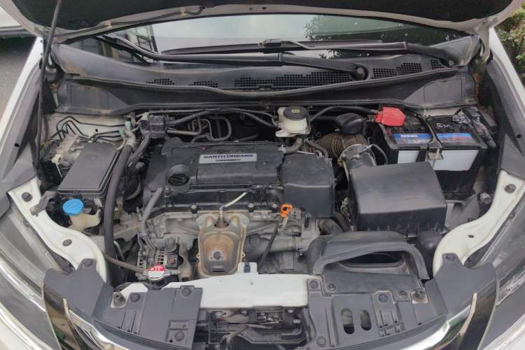 Used Honda Odyssey 2018 2.4L Supreme Edition Engine Bay