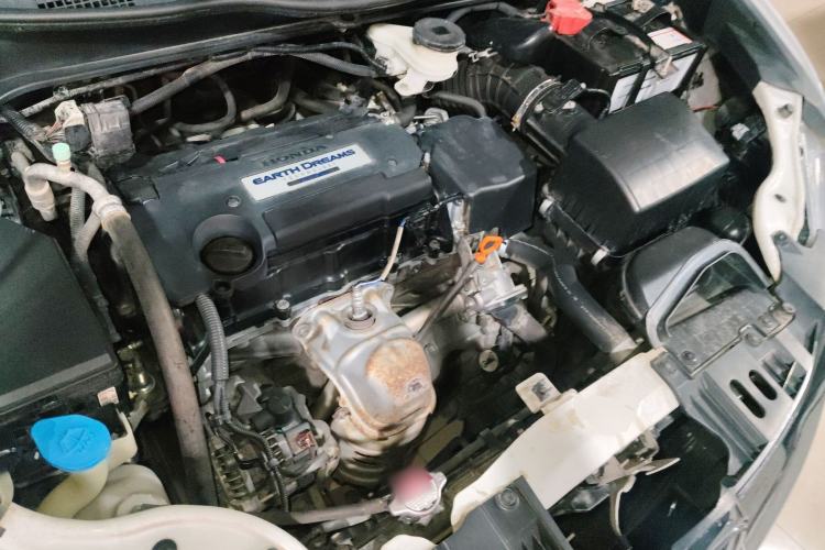 Used Honda Odyssey 2018 2.4L Luxury Edition Engine Bay