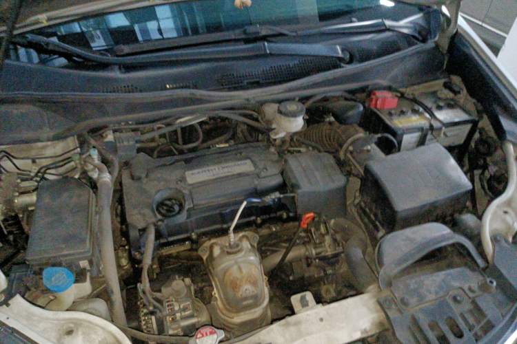Used Honda Odyssey 2018 2.4L Luxury Edition Engine Bay