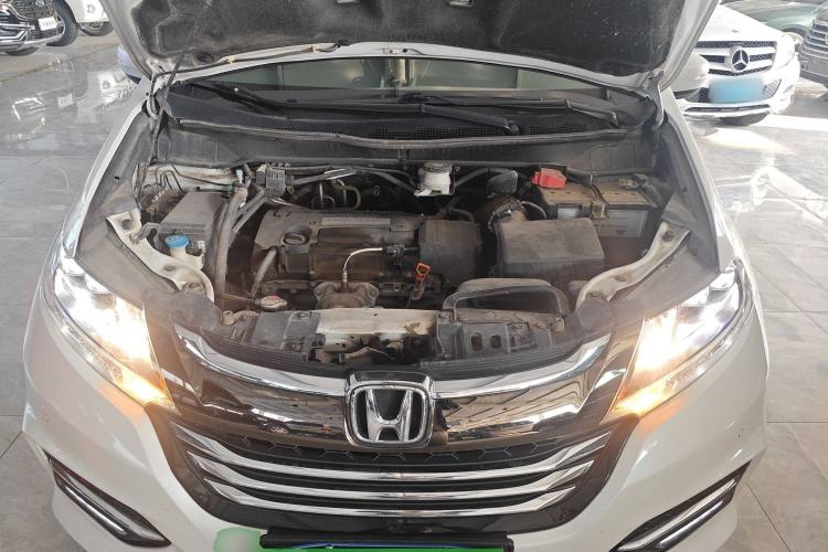 Used Honda Odyssey 2018 2.4L Smart Edition Engine Bay