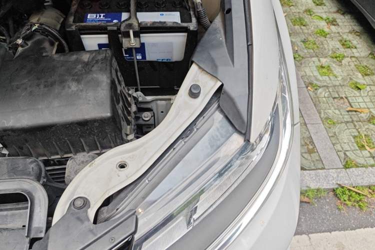 Used Honda Odyssey 2018 2.4L Luxury Edition Engine Bay Left