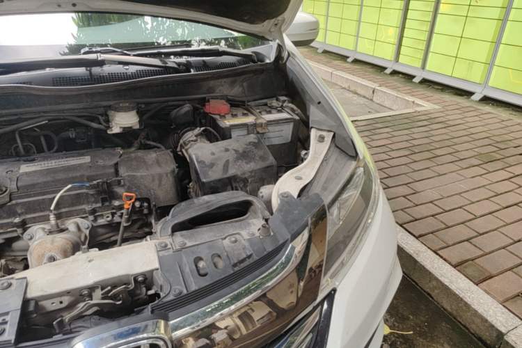 Used Honda Odyssey 2018 2.4L Smart Edition Engine Bay Left