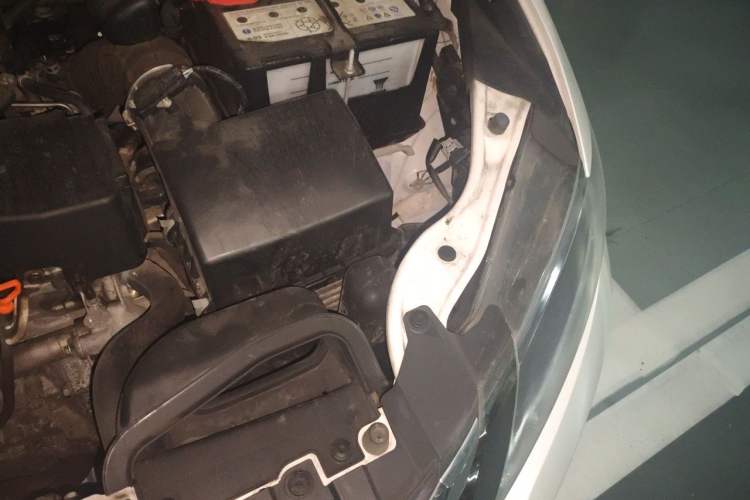Used Honda Odyssey 2018 2.4L Smart Edition Engine Bay Left