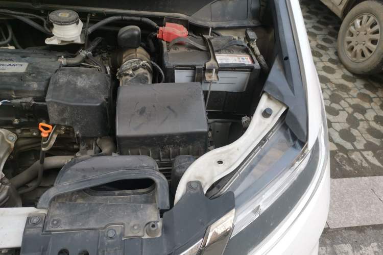 Used Honda Odyssey 2018 2.4L Luxury Edition Engine Bay Left